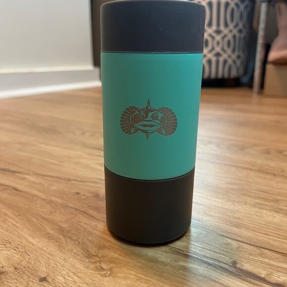 Toadfish Non-Tipping Slim Can Cooler - Stick to any smooth surface! - Picture 3 of 5